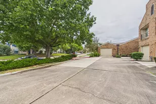 15938 Seahorse Dr, Houston, TX 77062 - Photo 37