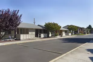 1220 W 8th St, The Dalles, OR 97058 - Photo 5