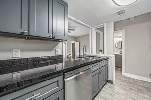 830 Threadneedle St, Houston, TX 77079 - Photo 11