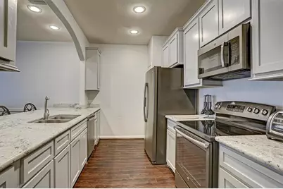 3248 Holly Hall Street #3248, Houston, TX 77054 - Photo 5