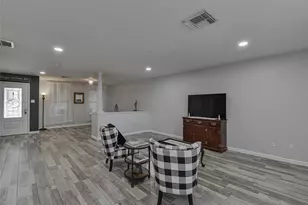 8319 Lemongrass Ave, Baytown, TX 77521 - Photo 9