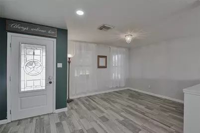 8319 Lemongrass Avenue, Baytown, TX 77521 - Photo 7