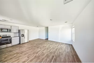 16802 N Marie Village Dr, Conroe, TX 77306 - Photo 5