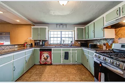 1246 Drymalla Road, Cat Spring, TX 78933 - Photo 13