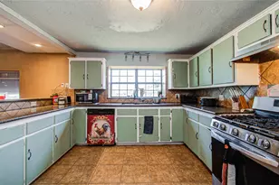 1246 Drymalla Rd, Cat Spring, TX 78933 - Photo 13
