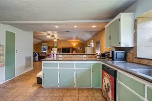1246 Drymalla Rd, Cat Spring, TX 78933 - Photo 15