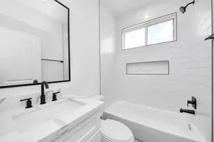 2424 Harrington St, Houston, TX 77026 - Photo 15
