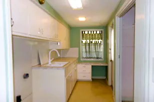 504 N West St, Weimar, TX 78962 - Photo 9