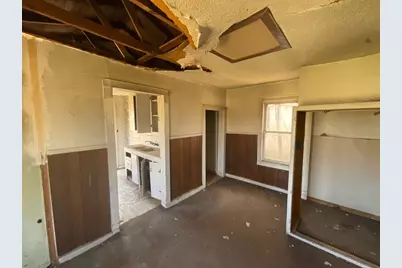 203 Galveston Street, Big Spring, TX 79720 - Photo 7