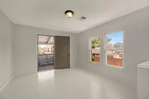 2415 Columbia St, Houston, TX 77008 - Photo 17