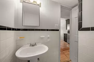 2415 Columbia St, Houston, TX 77008 - Photo 9