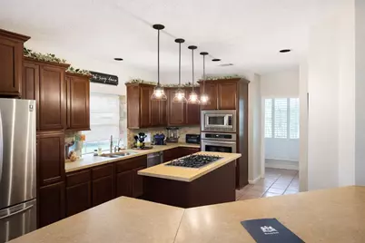 3009 Park Lane Drive, Baytown, TX 77521 - Photo 3