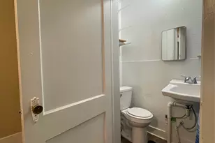 302 N Avenue B, Freeport, TX 77541 - Photo 9