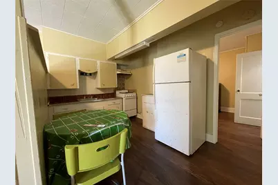 302 N Avenue B, Freeport, TX 77541 - Photo 7
