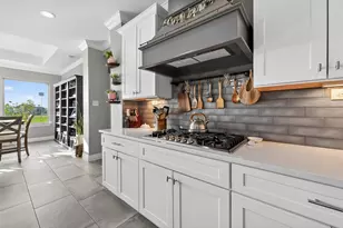 10905 Dauphine St, Willis, TX 77318 - Photo 9