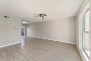 5005 Manor Rd, Austin, TX 78723 - Photo 11