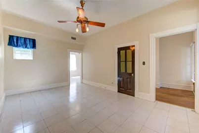 1619 Avenue N, Galveston, TX 77550 - Photo 5