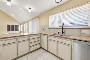 13051 Meadowline Dr, Houston, TX 77082 - Photo 21