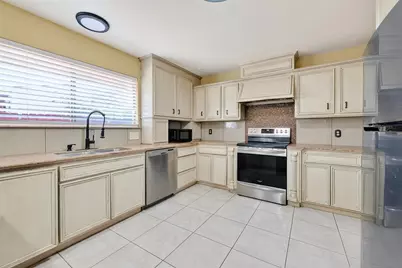 13051 Meadowline Drive, Houston, TX 77082 - Photo 19