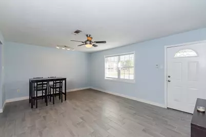 306 Oakhurst Street, La Porte, TX 77571 - Photo 5