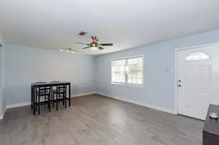 306 Oakhurst St, La Porte, TX 77571 - Photo 5