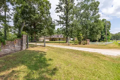 10 County Road 2097, Liberty, TX 77575 - Photo 27