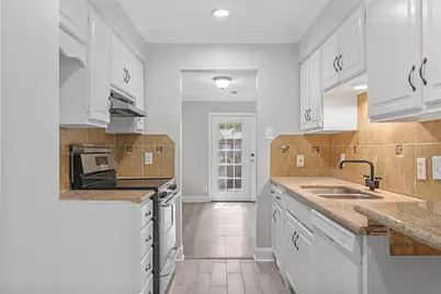 14535 Misty Meadow Lane, Houston, TX 77079 - Photo 11