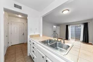 701 Rosedale St, Houston, TX 77006 - Photo 9