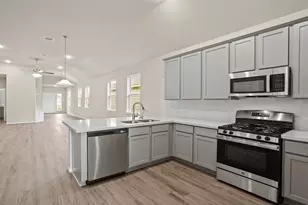 18535 Karlynn St, New Caney, TX 77357 - Photo 9