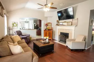 8134 Silent Deep Dr, Rosenberg, TX 77469 - Photo 3
