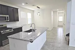 14214 Singing Oaks Trl, Houston, TX 77045 - Photo 7