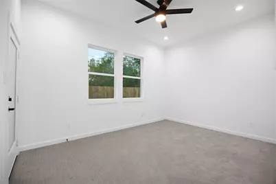 5125 Doolittle Boulevard, Houston, TX 77033 - Photo 19