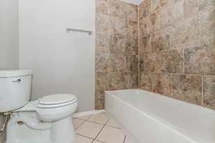 10111 King Ranch Ln, Sugar Land, TX 77498 - Photo 11