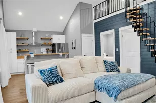 1036 Sunset Circle W, Crystal Beach, TX 77650 - Photo 15