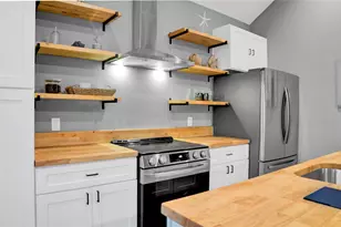 1036 Sunset Circle W, Crystal Beach, TX 77650 - Photo 29