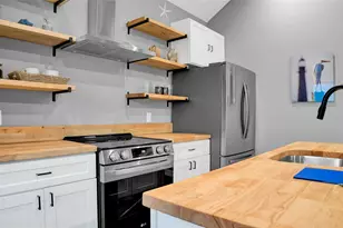 1036 Sunset Circle W, Crystal Beach, TX 77650 - Photo 23