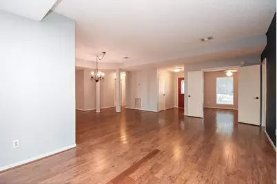 9107 Wallingham Court, Spring, TX 77379 - Photo 5