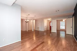 9107 Wallingham Ct, Spring, TX 77379 - Photo 5