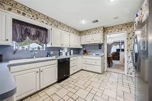 4113 County Rd 424, Alvin, TX 77511 - Photo 9