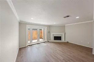 2519 Bering Dr, Houston, TX 77057 - Photo 3