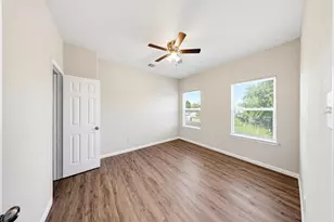 313 De Haven St, Houston, TX 77029 - Photo 25