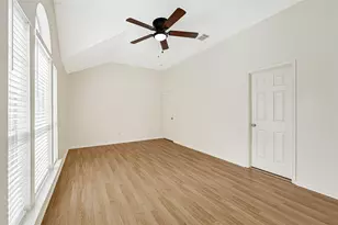 13803 Vickston Ln, Houston, TX 77014 - Photo 17