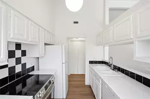 2501 Driscoll St, Houston, TX 77019 - Photo 11