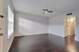 600 19th St, Galveston, TX 77550 - Photo 5