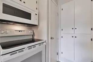 600 19th St, Galveston, TX 77550 - Photo 9
