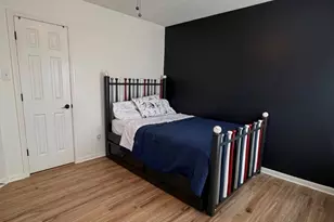 1811 Emerald Lake Ct, Houston, TX 77062 - Photo 17