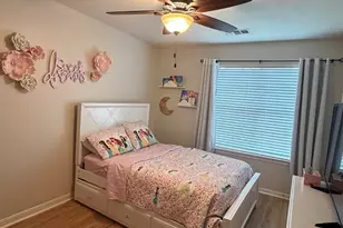 1811 Emerald Lake Ct, Houston, TX 77062 - Photo 21