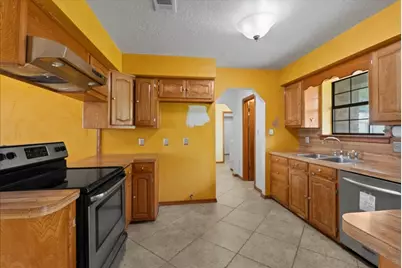 210 Commanche Trail, Wallisville, TX 77597 - Photo 13