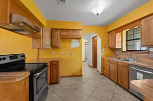 210 Commanche Trail, Wallisville, TX 77597 - Photo 13