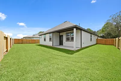 2407 16th Street, Bay City, TX 77414 - Photo 5